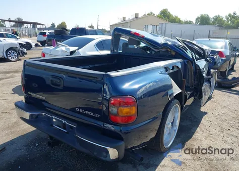 2000 Chevrolet Silverado 1500 Ls из США, поврежденный, VIN 1GCEC14T1YZ357220